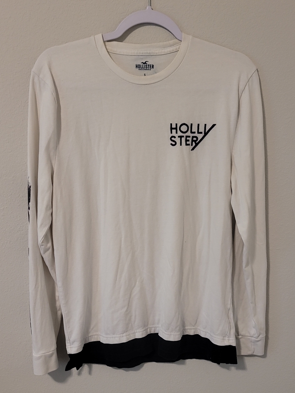 Hollister Cream Long Sleeve Crew with Black Logo and Hem Detail